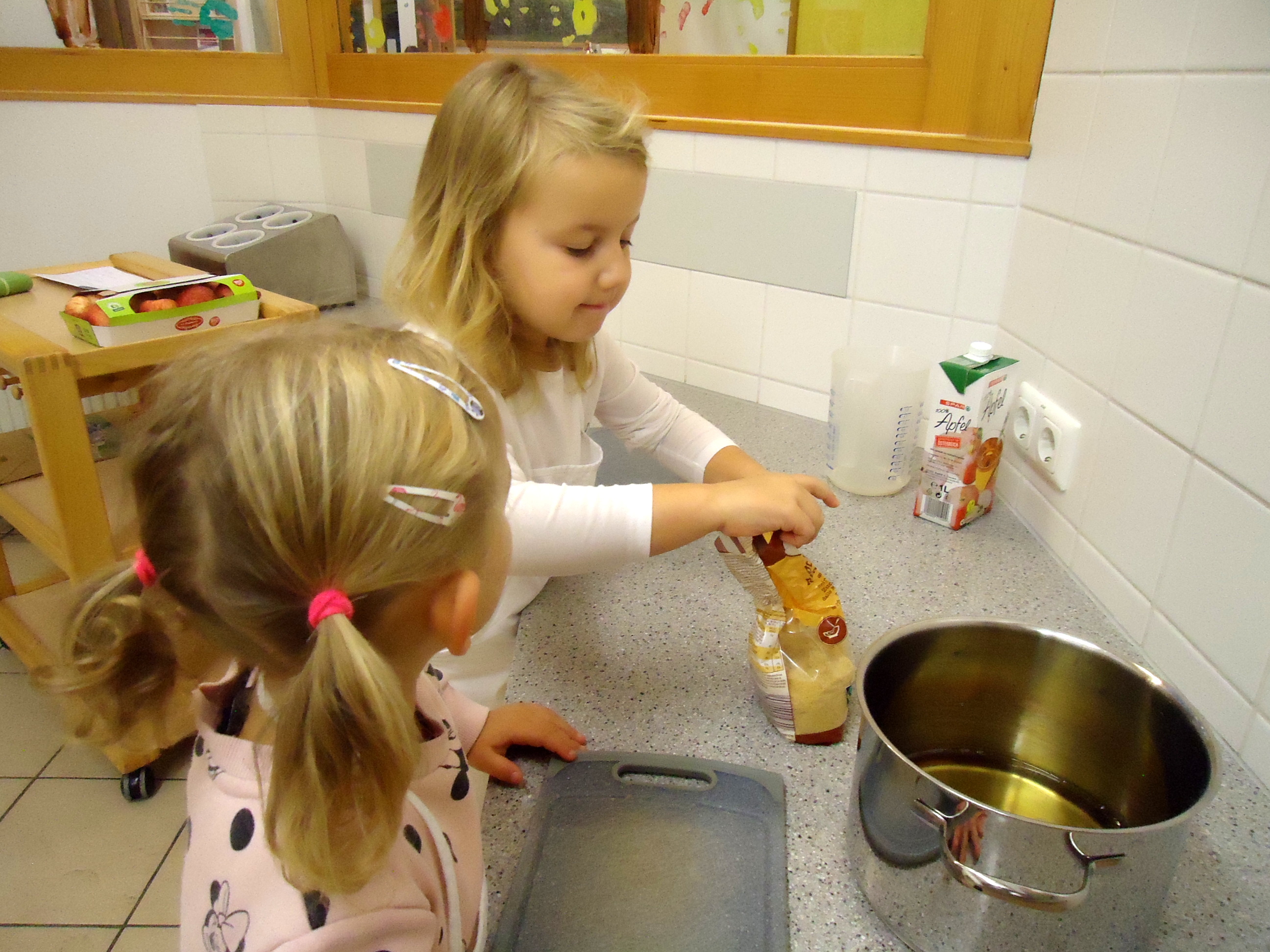 Rund ums Kochen und Backen - Kindergarten Stainz